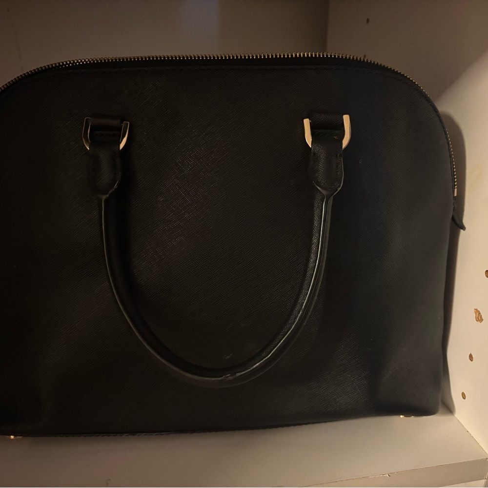 Elegant Black Handbag